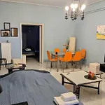 άνετο ισόγειο με αυλή Appartement Volos