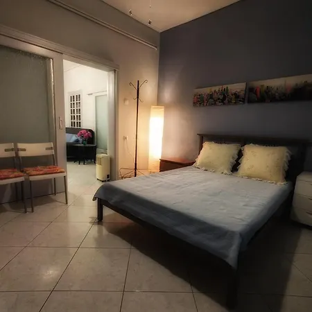 Apartment άνετο ισόγειο με αυλή Volos