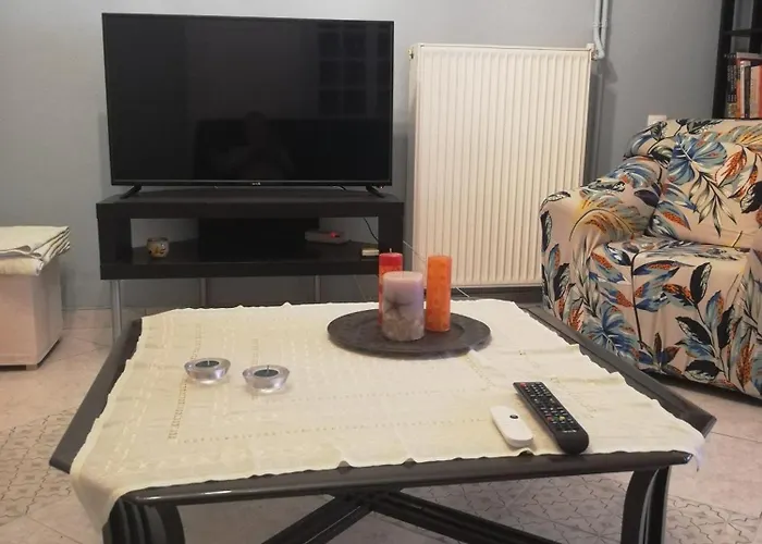 Apartment άνετο ισόγειο με αυλή