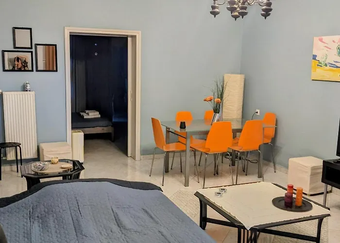 άνετο ισόγειο με αυλή Apartment Volos