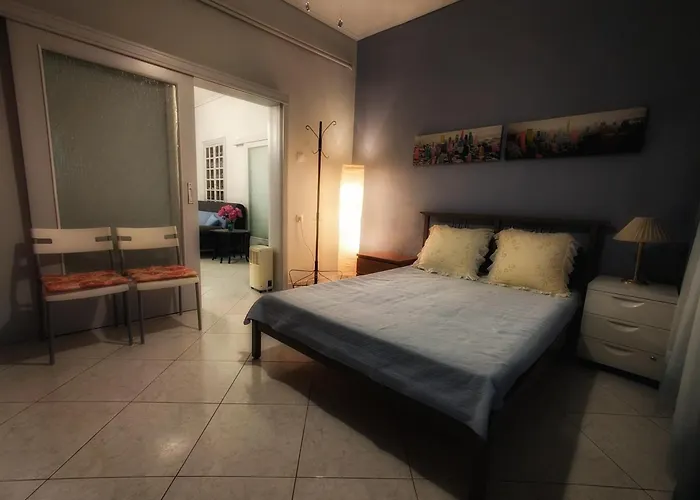 Apartment άνετο ισόγειο με αυλή Volos