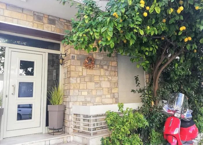 Apartment άνετο ισόγειο με αυλή Volos