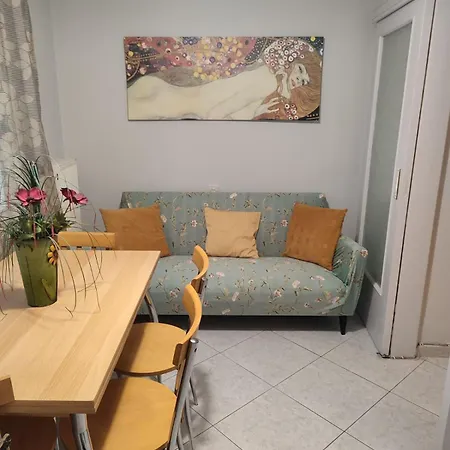 Appartement Άνετο ισόγειο διαμέρισμα με αυλή 3*