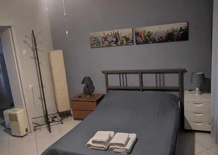 Άνετο Ισόγειο Διαμέρισμα Με Αυλή Apartamento Volos